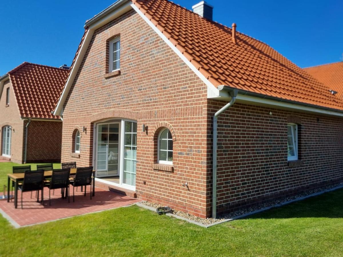 Luettje Friesenhuus Villa Greetsiel Exterior photo